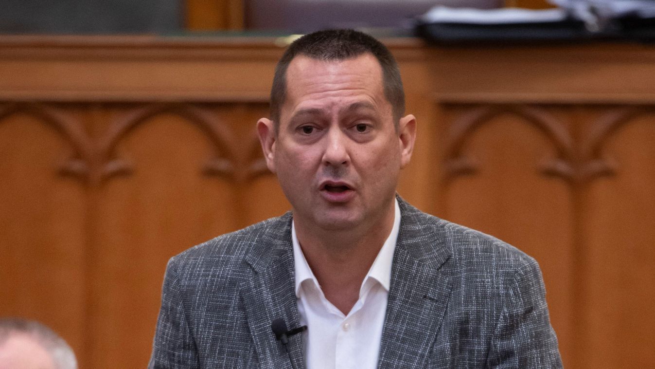 Balos „nagykutyák” kedvelt helyén nyaral a korrupcióval gyanusított MSZP-s politikus